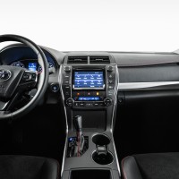 2015_Toyota_Camry_070